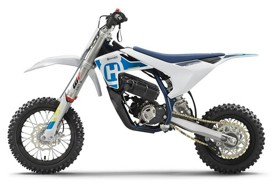 2024 Husqvarna Motorcycles EE 5