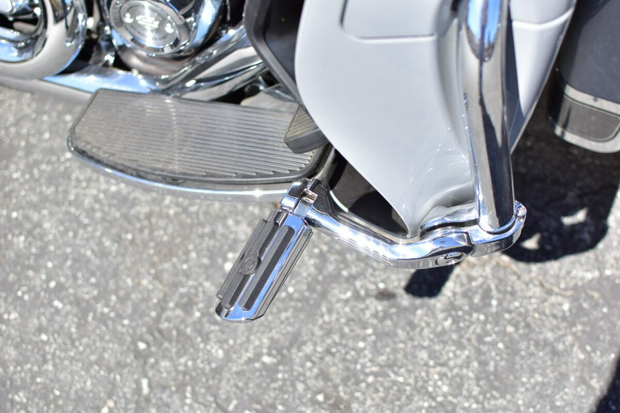 2024 Harley-Davidson Tri Glide Ultra Billiard Gray