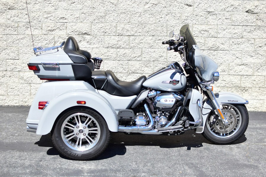 2024 Harley-Davidson Tri Glide Ultra Billiard Gray