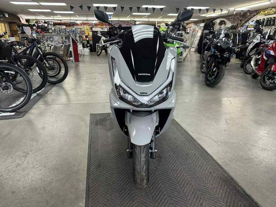 2025 Honda® PCX