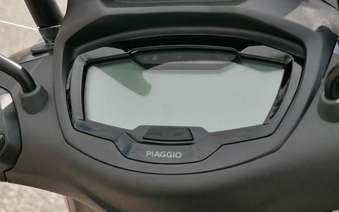 2027 PIAGGIO BV 400 25th anniversary