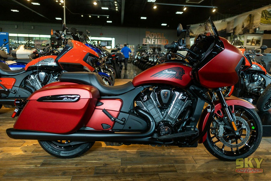 2024 Indian Challenger Dark Horse Sunset Red Smoke