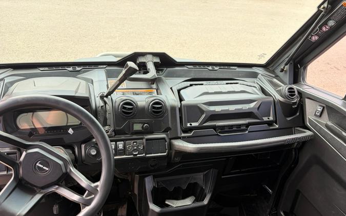 2025 Can-Am Defender Limited