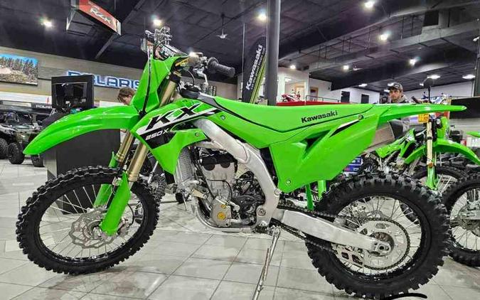 FIRST LOOK! 2024 KAWASAKI KX250, KX112, KX85 & KX65 MODELS