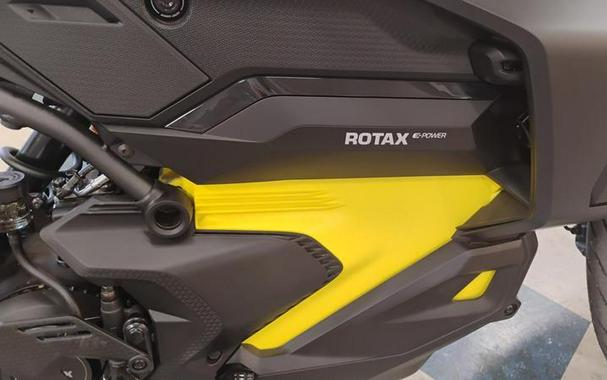 2025 Can-Am® Pulse Carbon Black