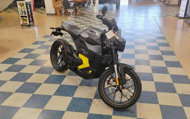 2025 Can-Am® Pulse Carbon Black