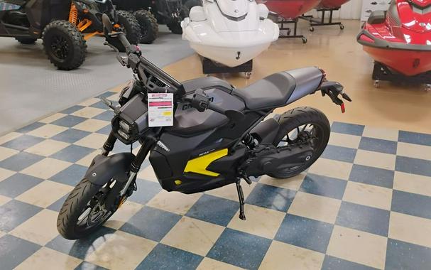 2025 Can-Am® Pulse Carbon Black