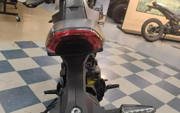 2025 Can-Am® Pulse Carbon Black