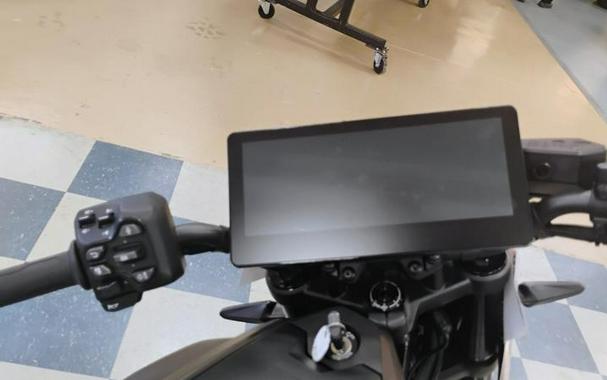 2025 Can-Am® Pulse Carbon Black