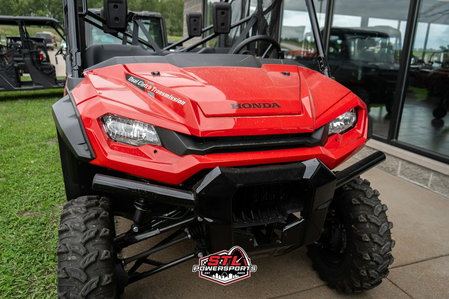 2025 Honda Pioneer 1000-6 Crew Deluxe