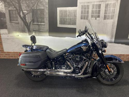 2018 Harley-Davidson Softail Heritage Classic 114 Review — From...