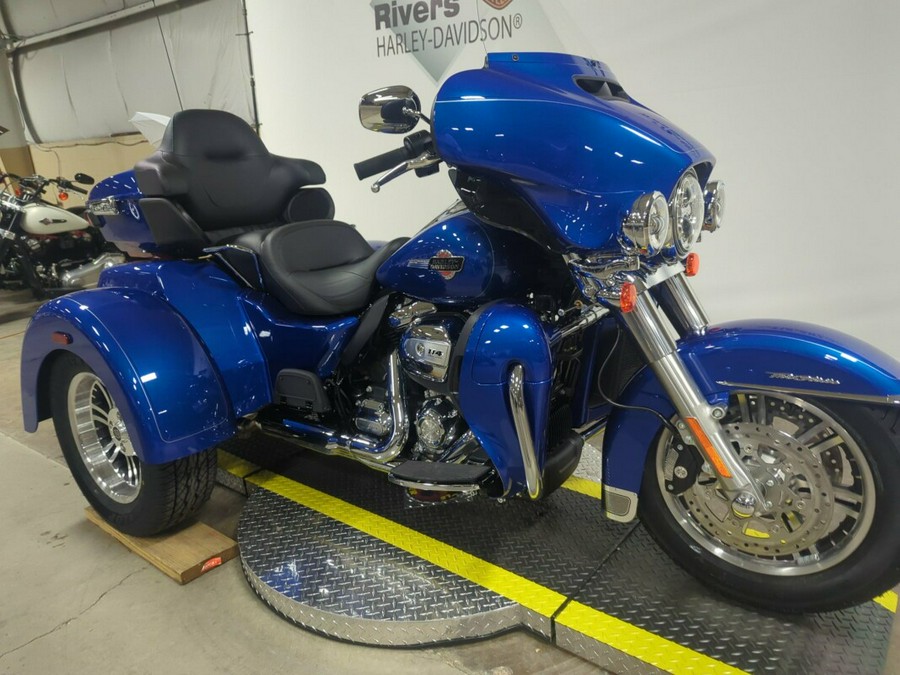 2024 Harley-Davidson Tri Glide Ultra Blue Burst