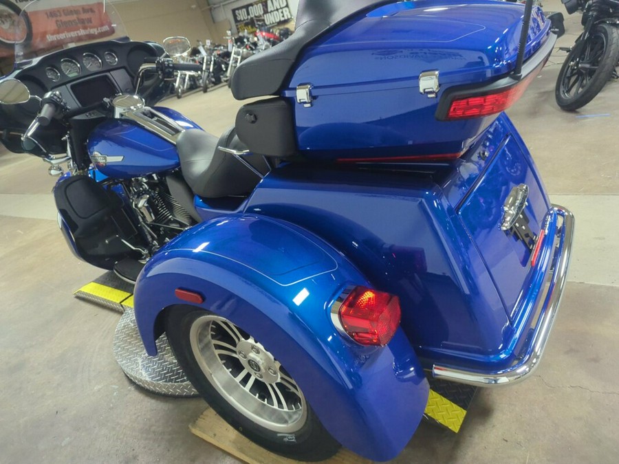 2024 Harley-Davidson Tri Glide Ultra Blue Burst