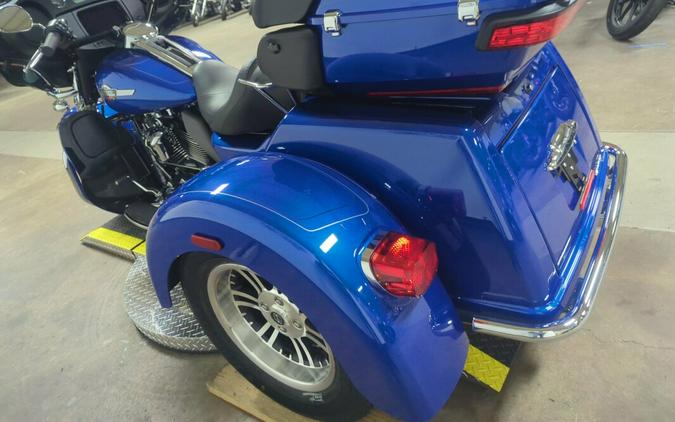 2024 Harley-Davidson Tri Glide Ultra Blue Burst