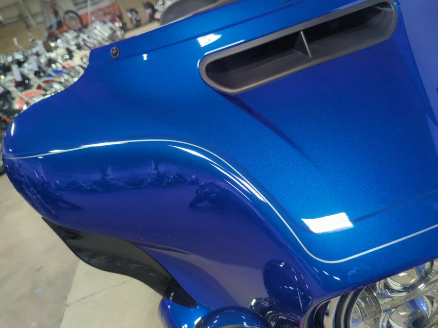 2024 Harley-Davidson Tri Glide Ultra Blue Burst