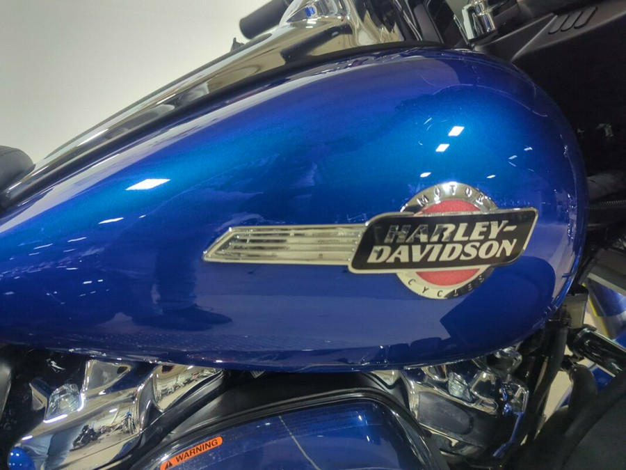 2024 Harley-Davidson Tri Glide Ultra Blue Burst