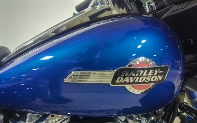 2024 Harley-Davidson Tri Glide Ultra Blue Burst