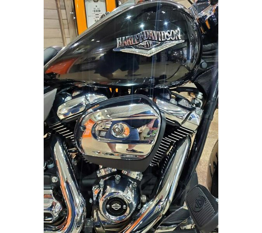 2017 Harley-Davidson® FLHR - Road King®