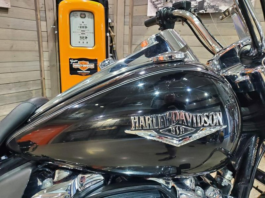 2017 Harley-Davidson® FLHR - Road King®