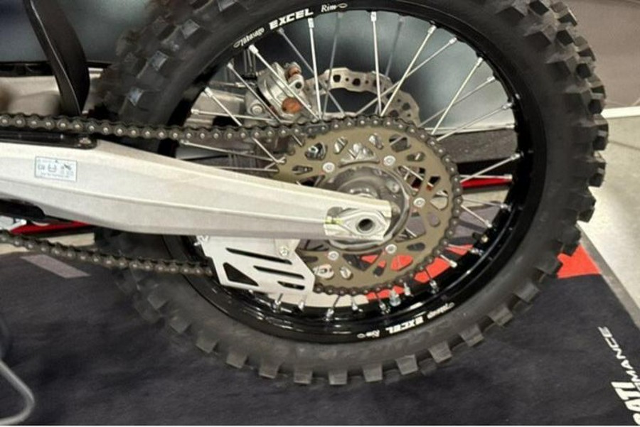 2026 Ducati Desmo450 MX