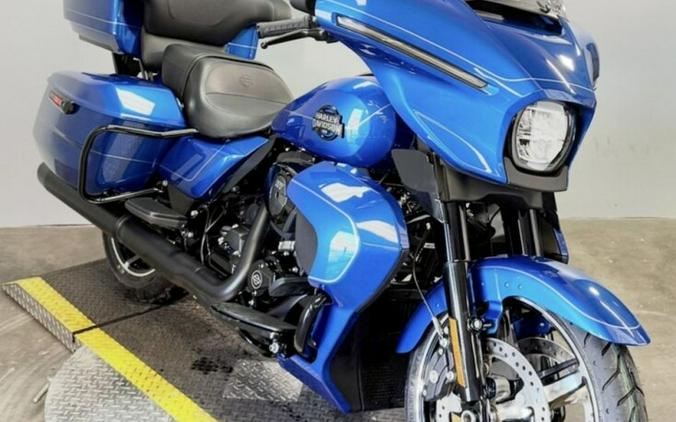 2025 Harley-Davidson® Street Glide™ Ultra FLHXU