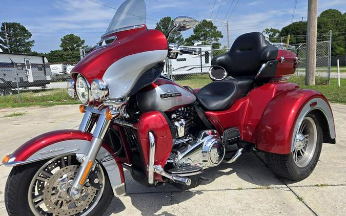 2019 Harley-Davidson® FLHTCUTG - Tri Glide® Ultra