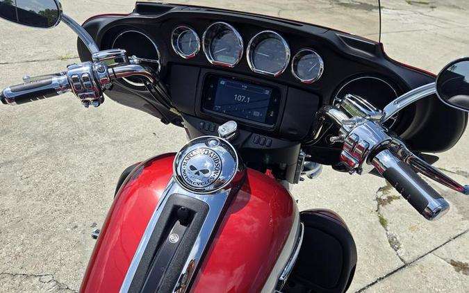 2019 Harley-Davidson® FLHTCUTG - Tri Glide® Ultra
