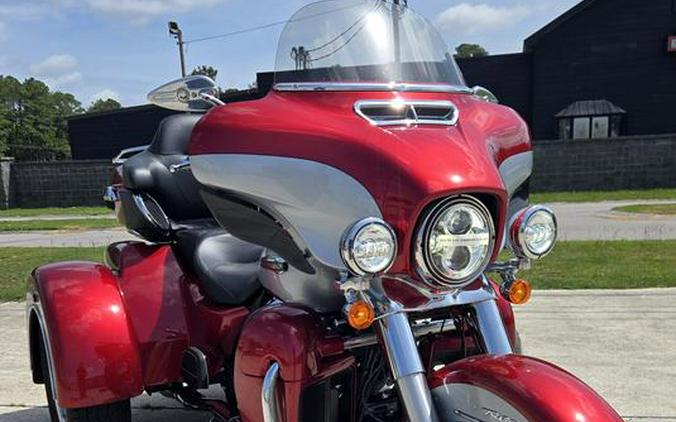 2019 Harley-Davidson® FLHTCUTG - Tri Glide® Ultra