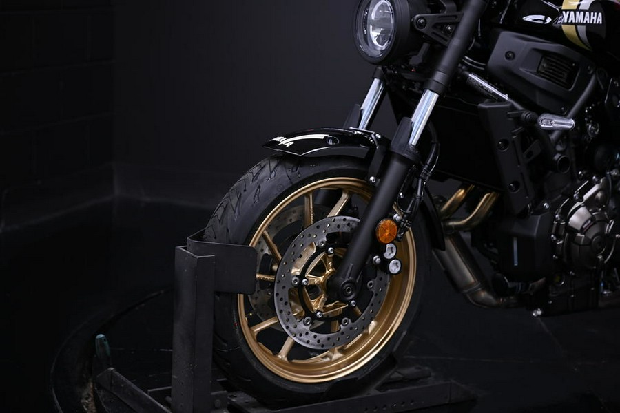 2025 Yamaha XSR700