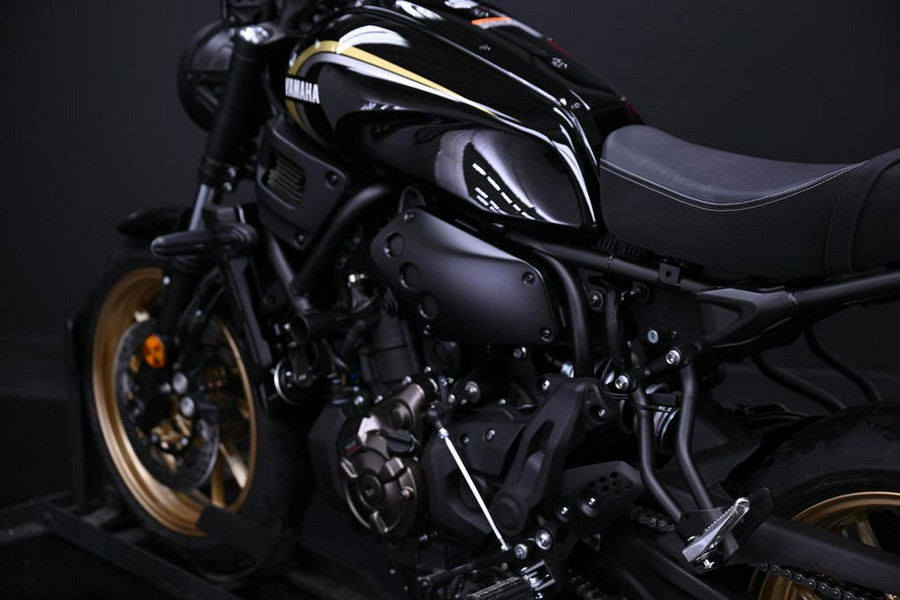2025 Yamaha XSR700