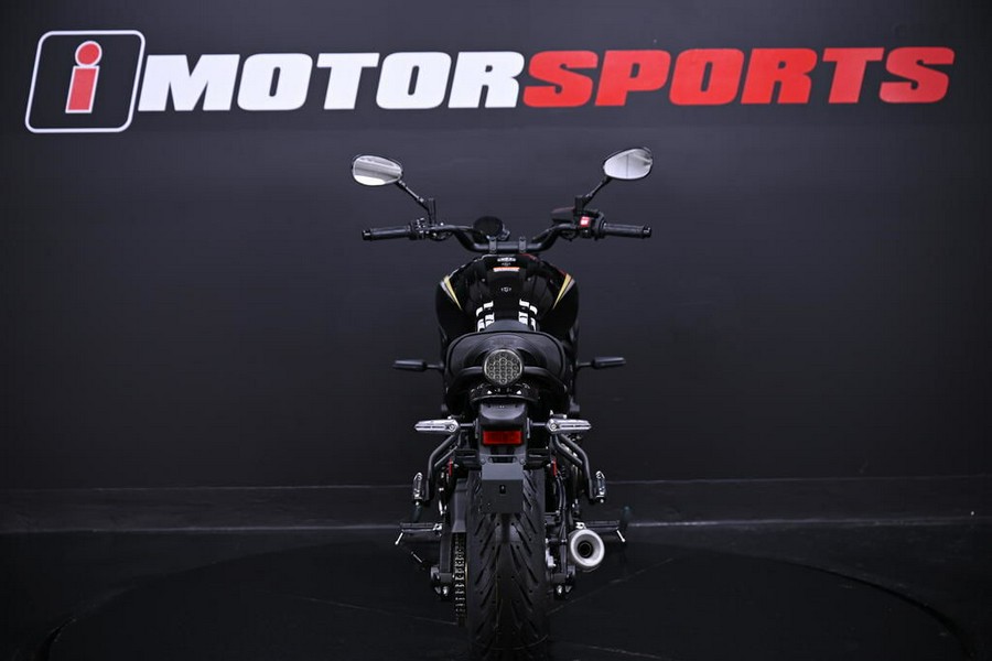 2025 Yamaha XSR700