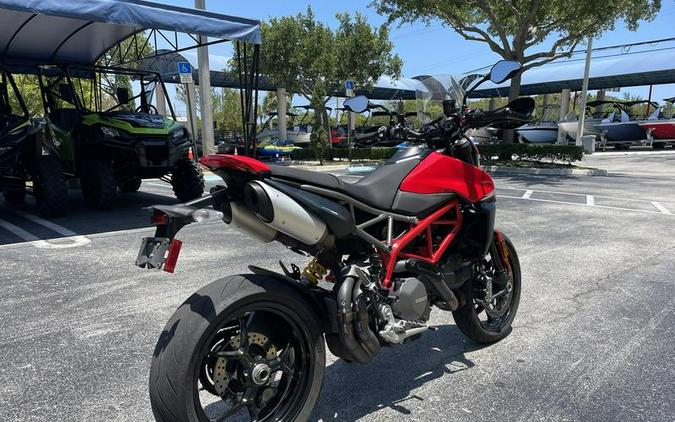 2022 Ducati Hypermotard 950 Ducati Red