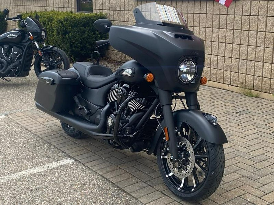 2025 Indian Motorcycle® Chieftain® Dark Horse® w/PowerBand Audio Black Smoke