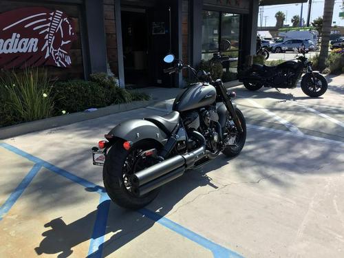 2022 Indian Motorcycle® Chief® Bobber Dark Horse® Titanium Smoke