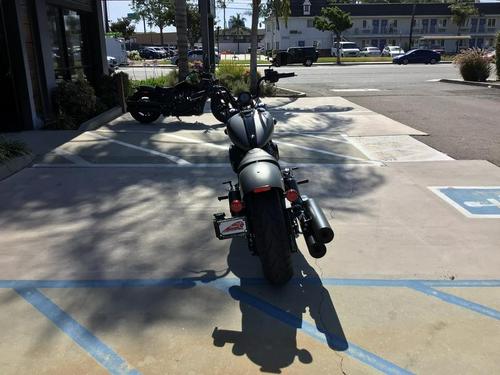 2022 Indian Motorcycle® Chief® Bobber Dark Horse® Titanium Smoke