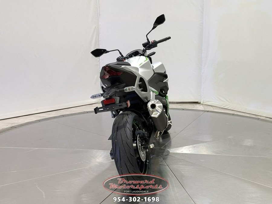2024 Kawasaki Z7 Hybrid ABS
