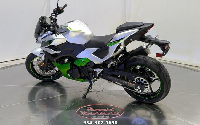 2024 Kawasaki Z7 Hybrid ABS