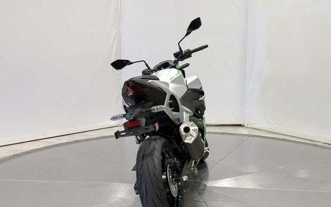 2024 Kawasaki Z7 Hybrid ABS