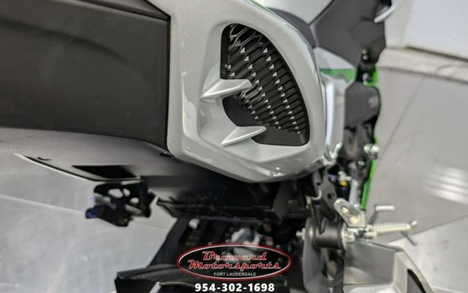 2024 Kawasaki Z7 Hybrid ABS