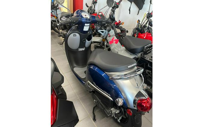 2026 METROPOLITAN Base - Honda