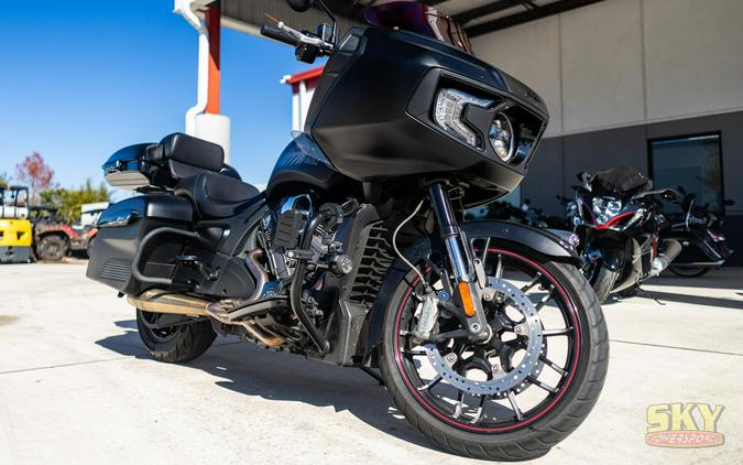 2021 Indian Motorcycle CHALLENGER DARK HORSE THNDR BLK SMK 49ST Dark Horse