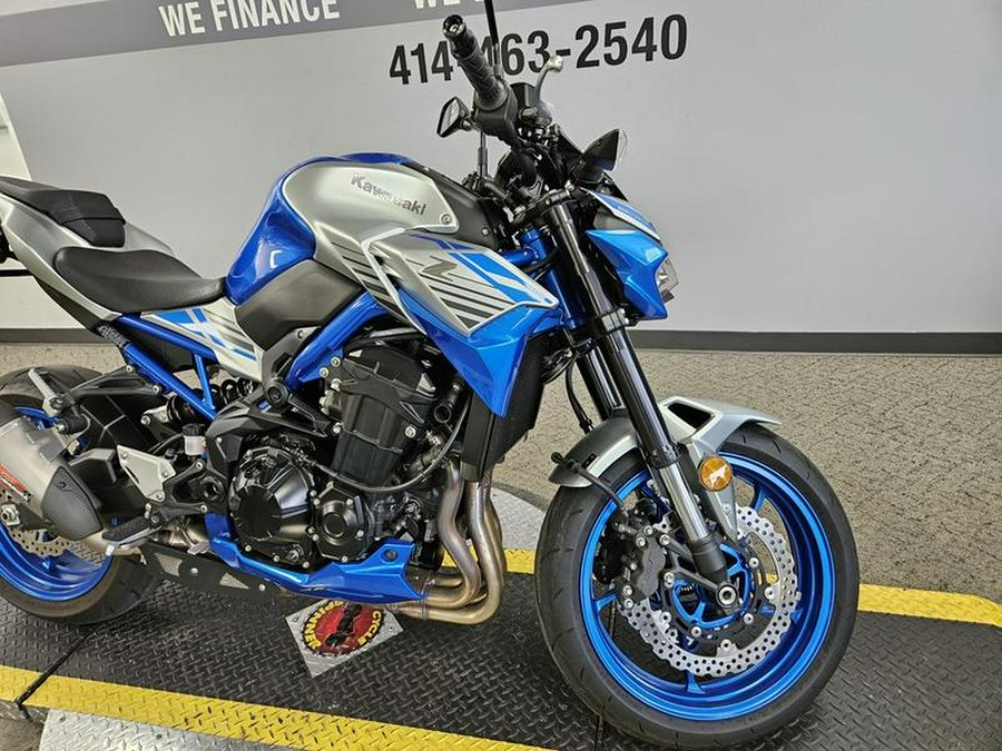 2020 Kawasaki Z900 ABS Candy Plasma Blue/Metallic Silver