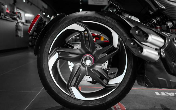2024 Ducati Diavel V4 BENTLEY