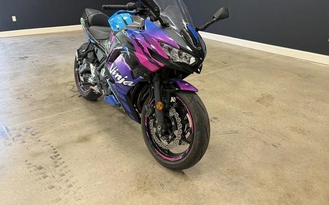 2023 Kawasaki Ninja 650 Metallic Matte Graphenesteel Gray/Ebony