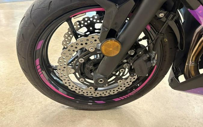 2023 Kawasaki Ninja 650 Metallic Matte Graphenesteel Gray/Ebony
