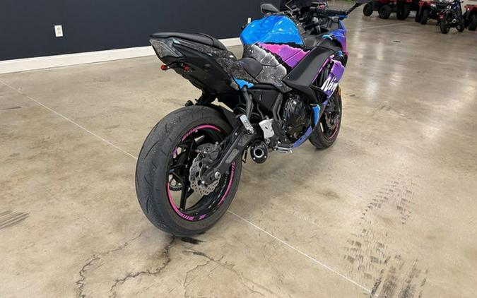 2023 Kawasaki Ninja 650 Metallic Matte Graphenesteel Gray/Ebony