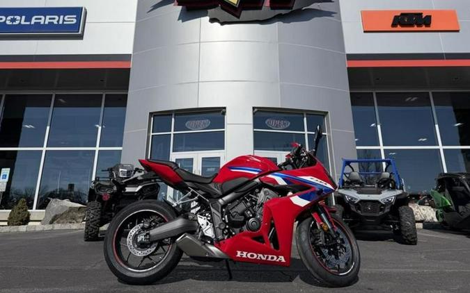 2026 Honda® CBR650R E-Clutch