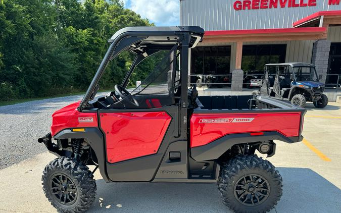 2026 Honda Pioneer 1000 Deluxe