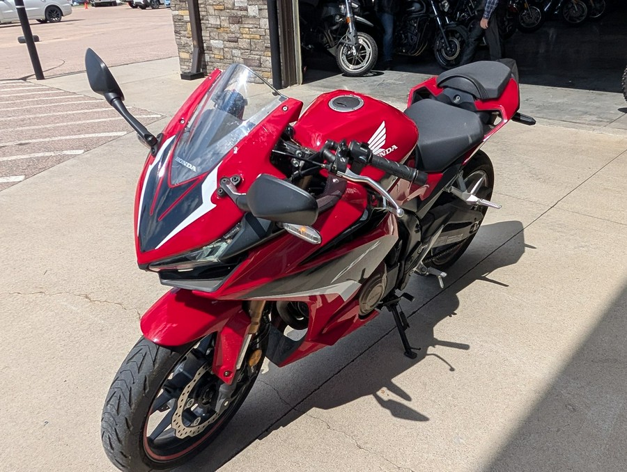 2022 Honda CBR500R ABS