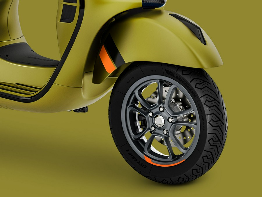 2027 Vespa GTS 310 SuperSport